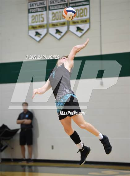 Thumbnail 2 in O'Connor vs. Highland (AIA 6A Final) photogallery.