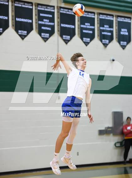Thumbnail 3 in O'Connor vs. Highland (AIA 6A Final) photogallery.