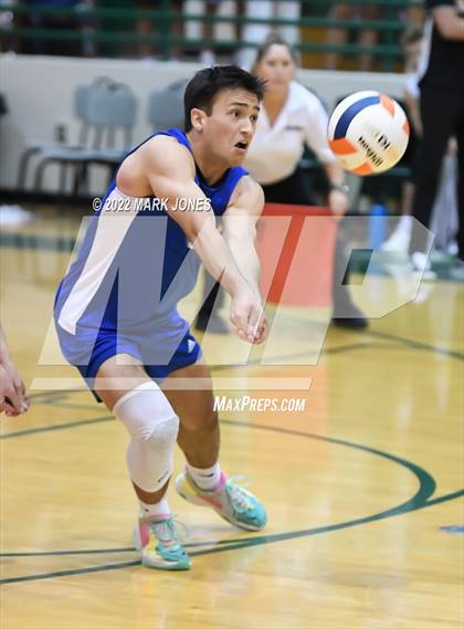 Thumbnail 3 in O'Connor vs. Highland (AIA 6A Final) photogallery.