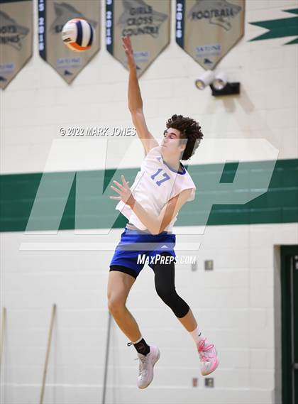 Thumbnail 2 in O'Connor vs. Highland (AIA 6A Final) photogallery.