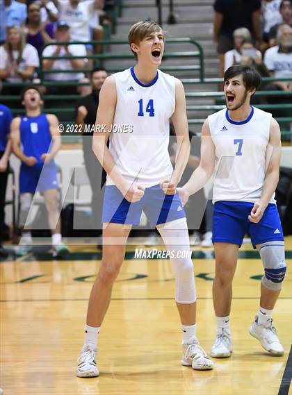 Thumbnail 3 in O'Connor vs. Highland (AIA 6A Final) photogallery.