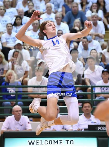 Thumbnail 3 in O'Connor vs. Highland (AIA 6A Final) photogallery.