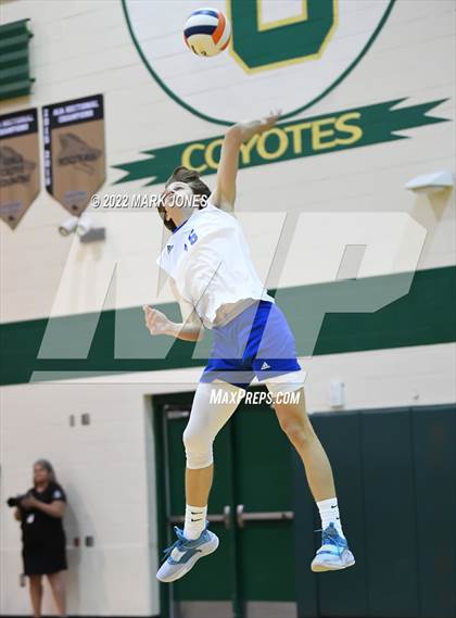 Thumbnail 2 in O'Connor vs. Highland (AIA 6A Final) photogallery.