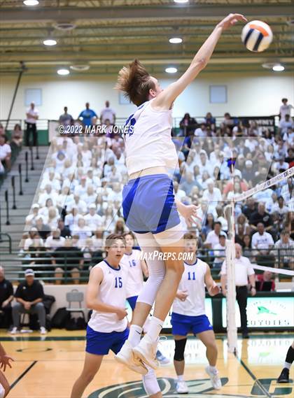Thumbnail 2 in O'Connor vs. Highland (AIA 6A Final) photogallery.