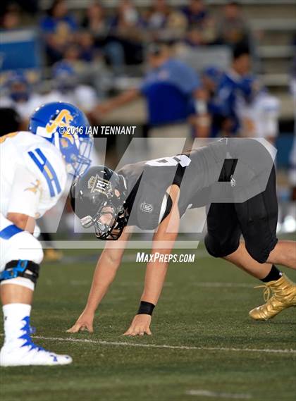 Thumbnail 1 in Servite vs. Bishop Amat photogallery.