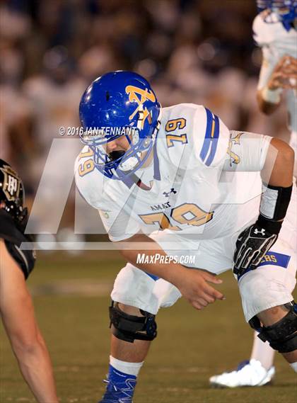 Thumbnail 3 in Servite vs. Bishop Amat photogallery.