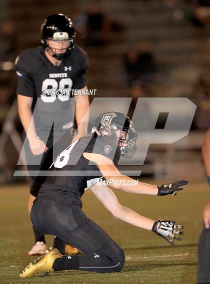 Thumbnail 1 in Servite vs. Bishop Amat photogallery.