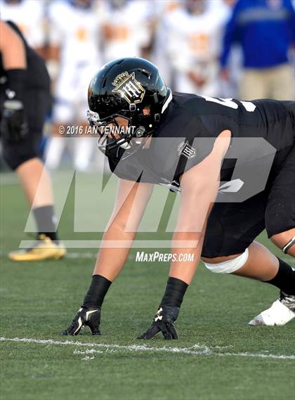 Thumbnail 2 in Servite vs. Bishop Amat photogallery.