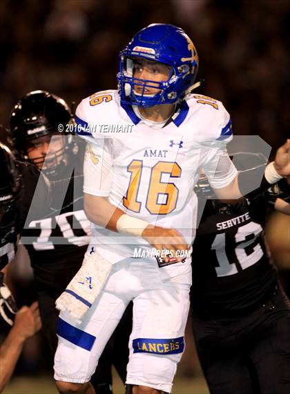 Thumbnail 3 in Servite vs. Bishop Amat photogallery.