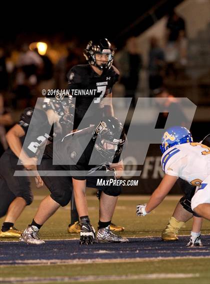Thumbnail 3 in Servite vs. Bishop Amat photogallery.