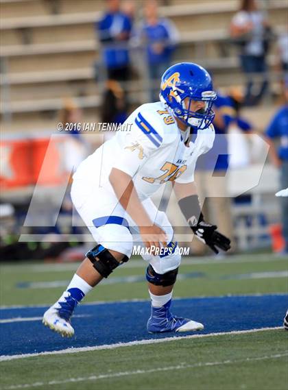 Thumbnail 2 in Servite vs. Bishop Amat photogallery.