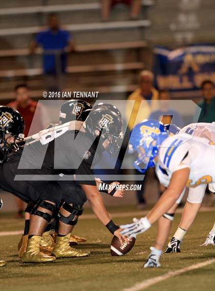 Thumbnail 1 in Servite vs. Bishop Amat photogallery.