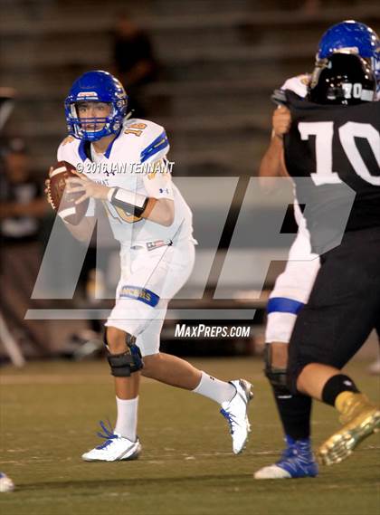 Thumbnail 1 in Servite vs. Bishop Amat photogallery.