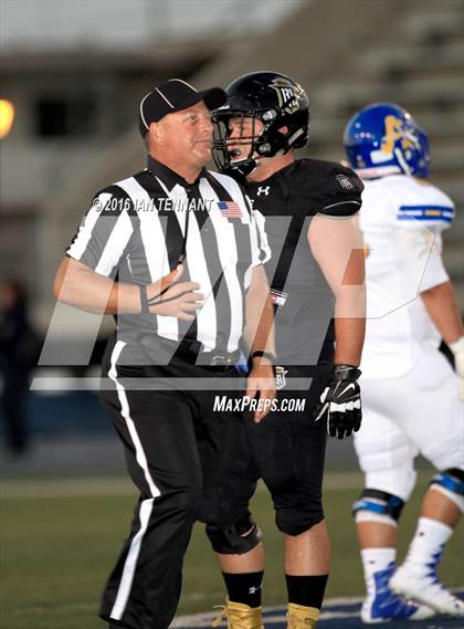 Thumbnail 1 in Servite vs. Bishop Amat photogallery.