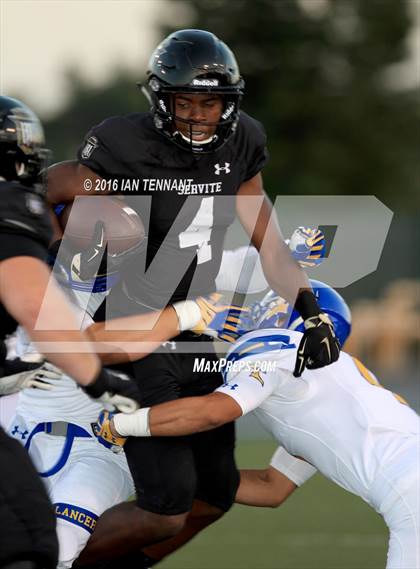 Thumbnail 1 in Servite vs. Bishop Amat photogallery.
