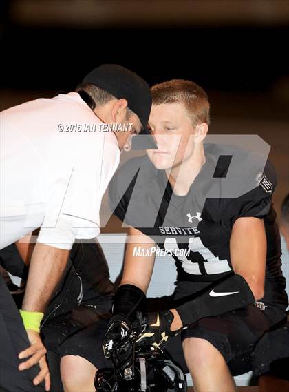 Thumbnail 3 in Servite vs. Bishop Amat photogallery.
