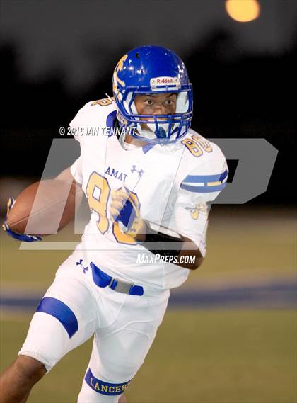 Thumbnail 3 in Servite vs. Bishop Amat photogallery.