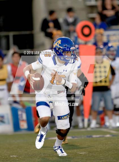 Thumbnail 2 in Servite vs. Bishop Amat photogallery.