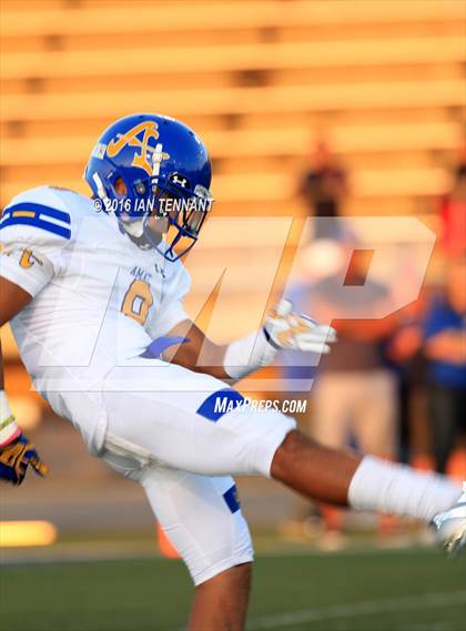 Thumbnail 1 in Servite vs. Bishop Amat photogallery.