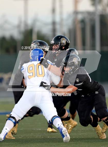 Thumbnail 1 in Servite vs. Bishop Amat photogallery.