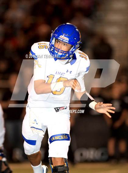 Thumbnail 1 in Servite vs. Bishop Amat photogallery.