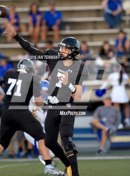 Thumbnail 3 in Servite vs. Bishop Amat photogallery.