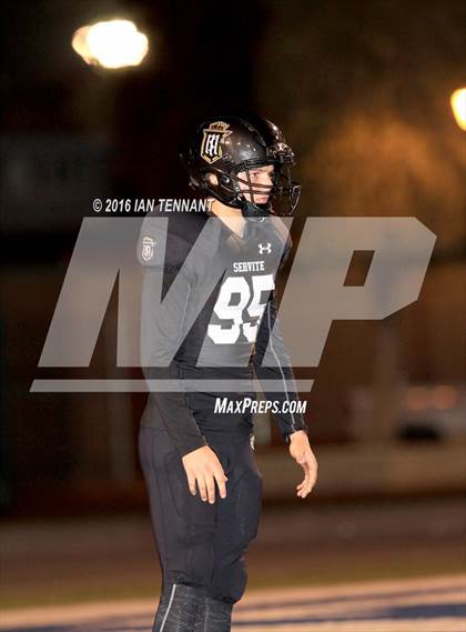 Thumbnail 2 in Servite vs. Bishop Amat photogallery.