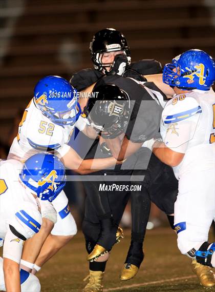 Thumbnail 2 in Servite vs. Bishop Amat photogallery.