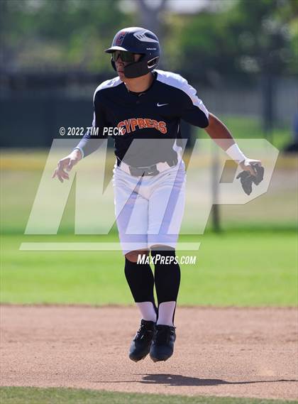 Thumbnail 3 in Tustin @ Cypress photogallery.
