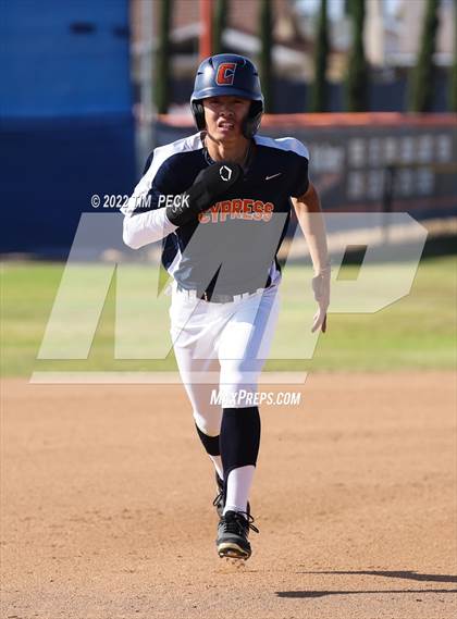 Thumbnail 3 in Tustin @ Cypress photogallery.