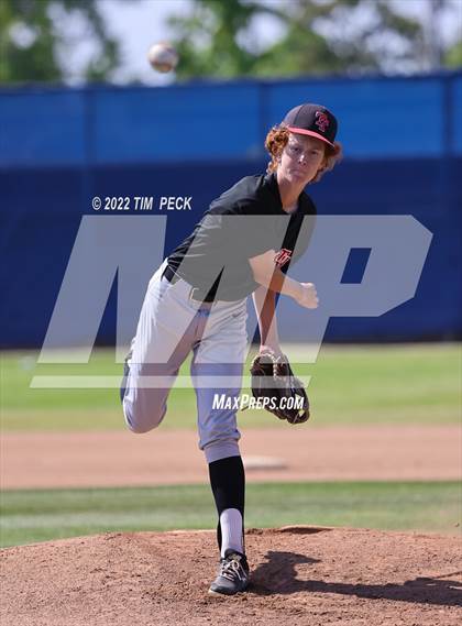 Thumbnail 3 in Tustin @ Cypress photogallery.