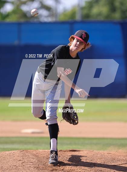 Thumbnail 3 in Tustin @ Cypress photogallery.