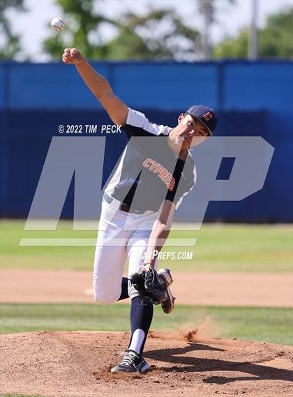 Thumbnail 1 in Tustin @ Cypress photogallery.