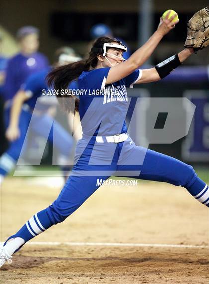 Thumbnail 2 in Weatherford vs Timber Creek (UIL 6A Softball Area Game 1) photogallery.