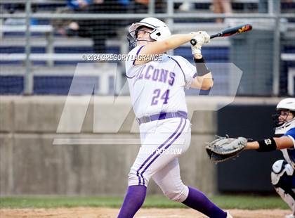 Thumbnail 2 in Weatherford vs Timber Creek (UIL 6A Softball Area Game 1) photogallery.