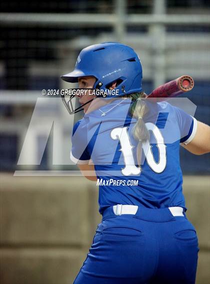 Thumbnail 1 in Weatherford vs Timber Creek (UIL 6A Softball Area Game 1) photogallery.