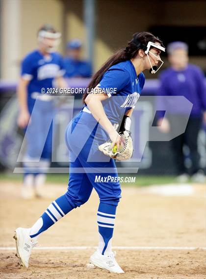 Thumbnail 2 in Weatherford vs Timber Creek (UIL 6A Softball Area Game 1) photogallery.