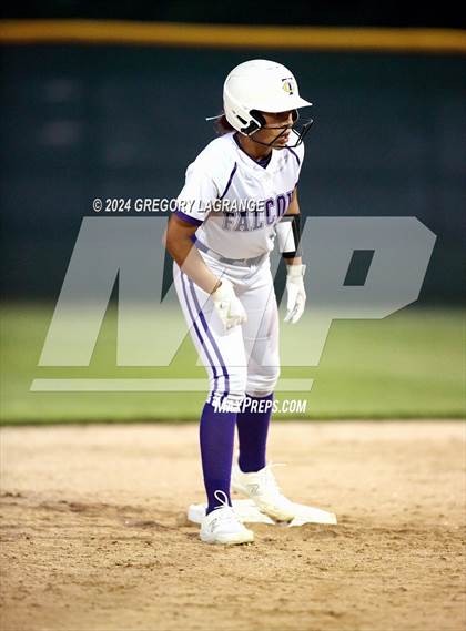 Thumbnail 1 in Weatherford vs Timber Creek (UIL 6A Softball Area Game 1) photogallery.