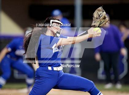 Thumbnail 3 in Weatherford vs Timber Creek (UIL 6A Softball Area Game 1) photogallery.