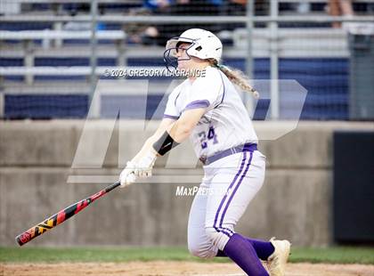 Thumbnail 3 in Weatherford vs Timber Creek (UIL 6A Softball Area Game 1) photogallery.