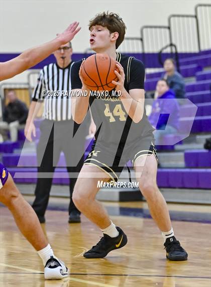 Thumbnail 1 in Noblesville @ Guerin Catholic  photogallery.