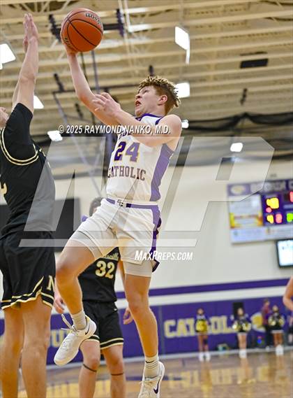 Thumbnail 1 in Noblesville @ Guerin Catholic  photogallery.