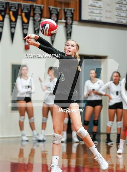 Thumbnail 2 in Miramonte @ Campolindo photogallery.