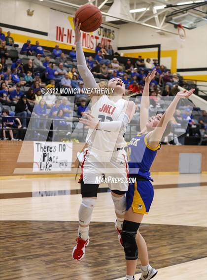 Thumbnail 1 in Jim Ned vs. Brock (UIL 3A Regional Quarter Final) photogallery.