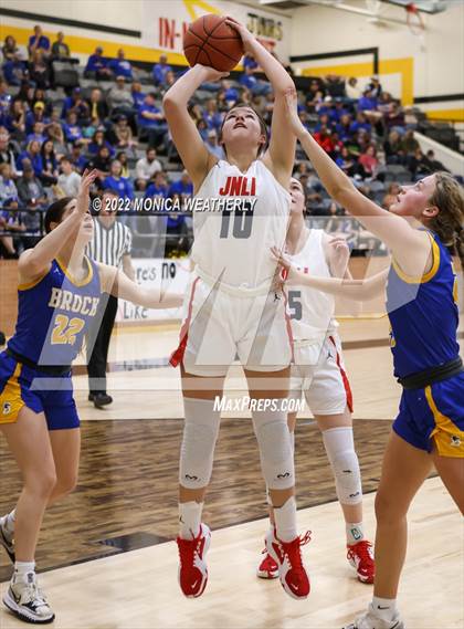 Thumbnail 2 in Jim Ned vs. Brock (UIL 3A Regional Quarter Final) photogallery.