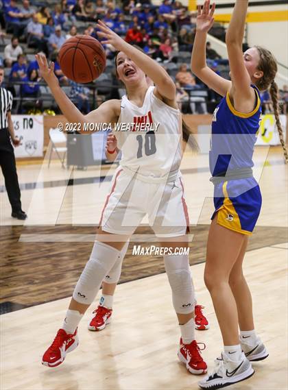 Thumbnail 1 in Jim Ned vs. Brock (UIL 3A Regional Quarter Final) photogallery.
