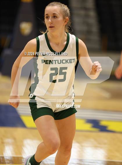 Thumbnail 2 in Natick vs Pentucket Regional (Commonwealth Christmas Classic) photogallery.
