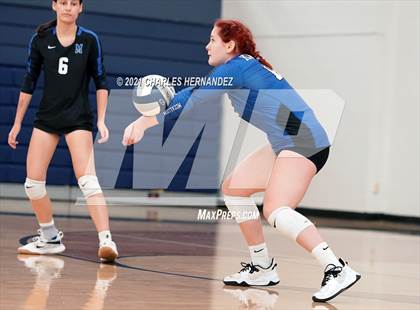 Thumbnail 3 in Huntsville vs. McCallum (BCS Classic) photogallery.