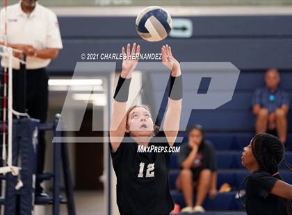 Thumbnail 1 in Huntsville vs. McCallum (BCS Classic) photogallery.