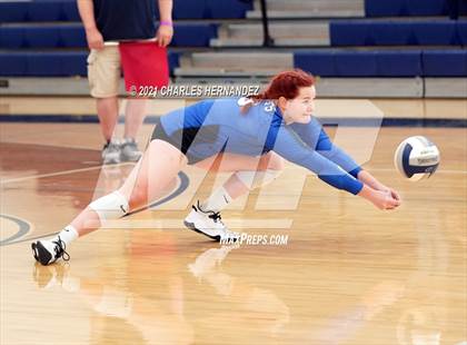 Thumbnail 1 in Huntsville vs. McCallum (BCS Classic) photogallery.